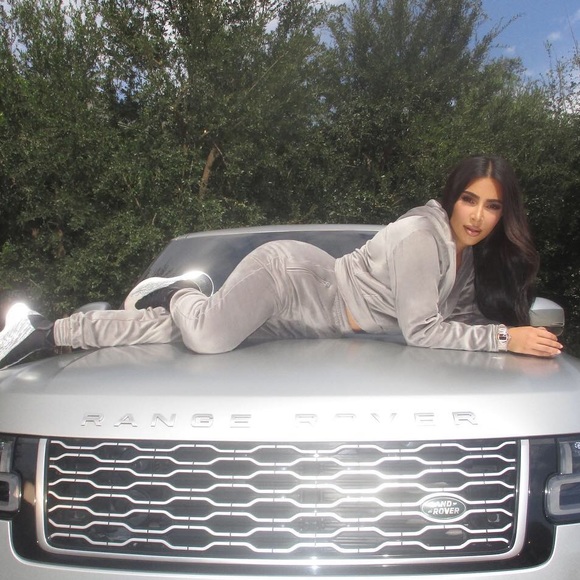 SKIMS Velour Hoodie in Smoke Large L NWT - Picture 3 of 15